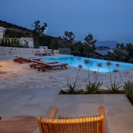 Dara And Todd Вилла *